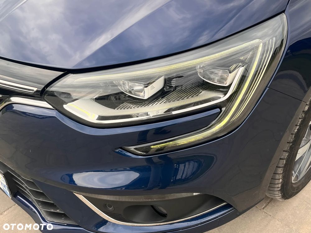 Renault Megane 1.5 dCi Limited EDC EU6 - 9