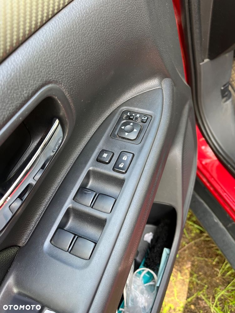 Mitsubishi Outlander 2.0 Intense + 4WD CVT - 15