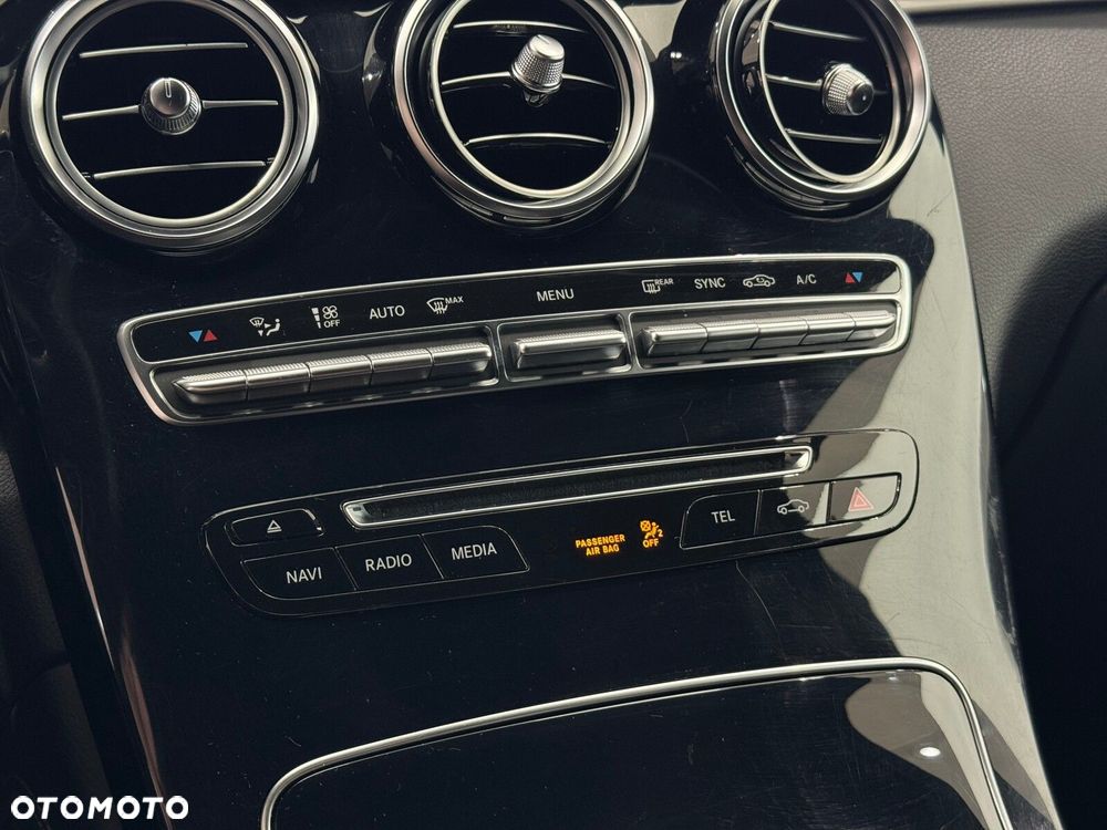 Mercedes-Benz GLC 250 4-Matic - 24