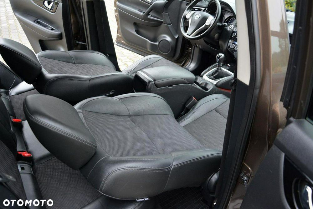 Nissan Qashqai 1.6 DCi 4x4 Tekna+ - 18