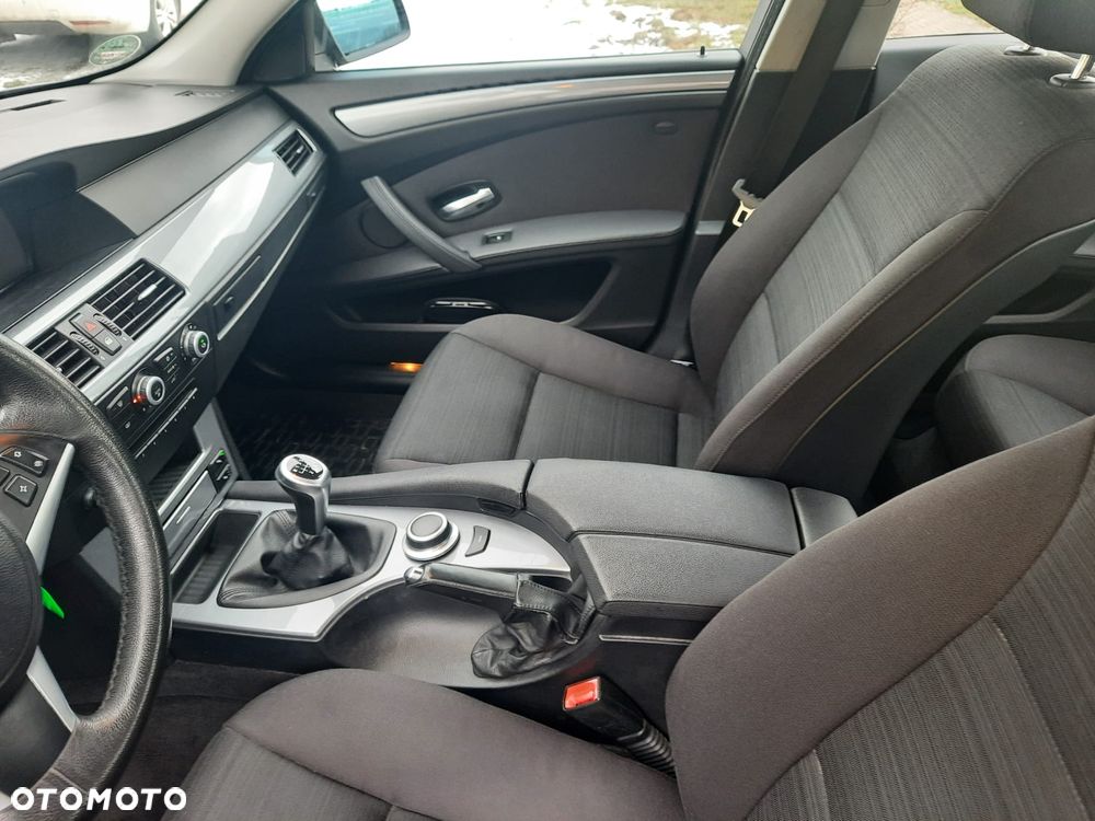 BMW Seria 5 520d Edition Fleet Lifestyle - 17