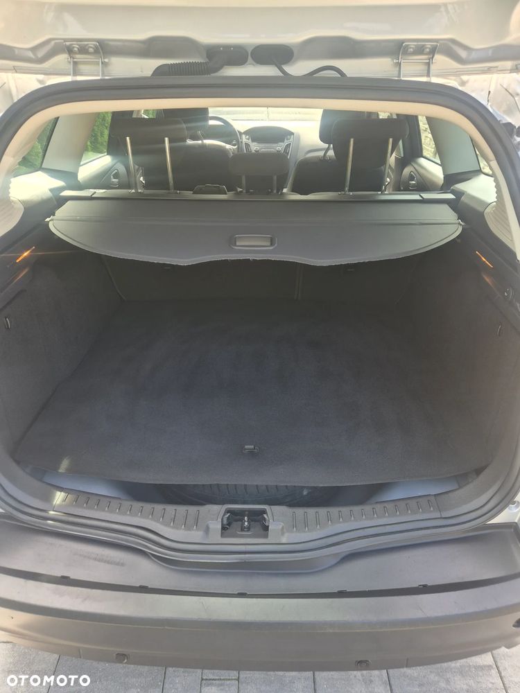 Ford Focus 1.6 Platinium X - 4