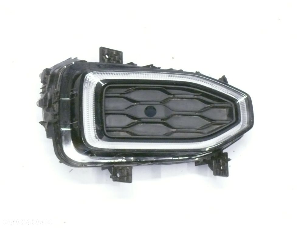 VW T-ROC LED DRL PRAWY 2GA941056F - 1