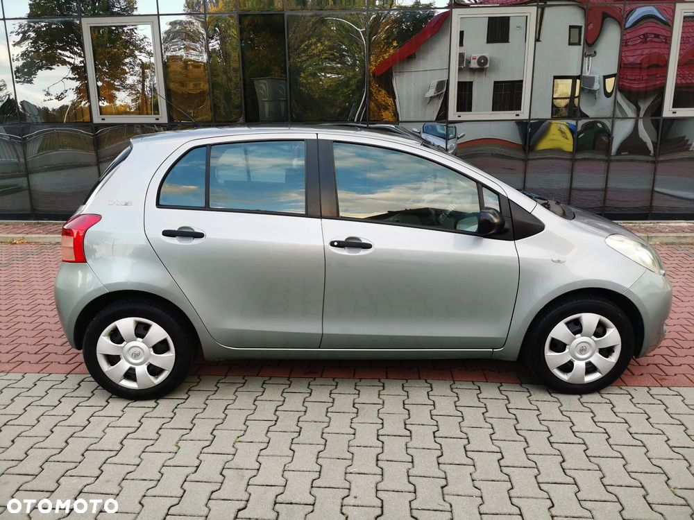Toyota Yaris - 6