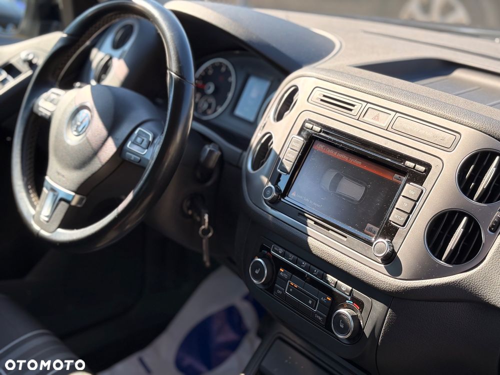 Volkswagen Tiguan 2.0 TDI DPF BlueMotion Technology Lounge Sport & Style - 20