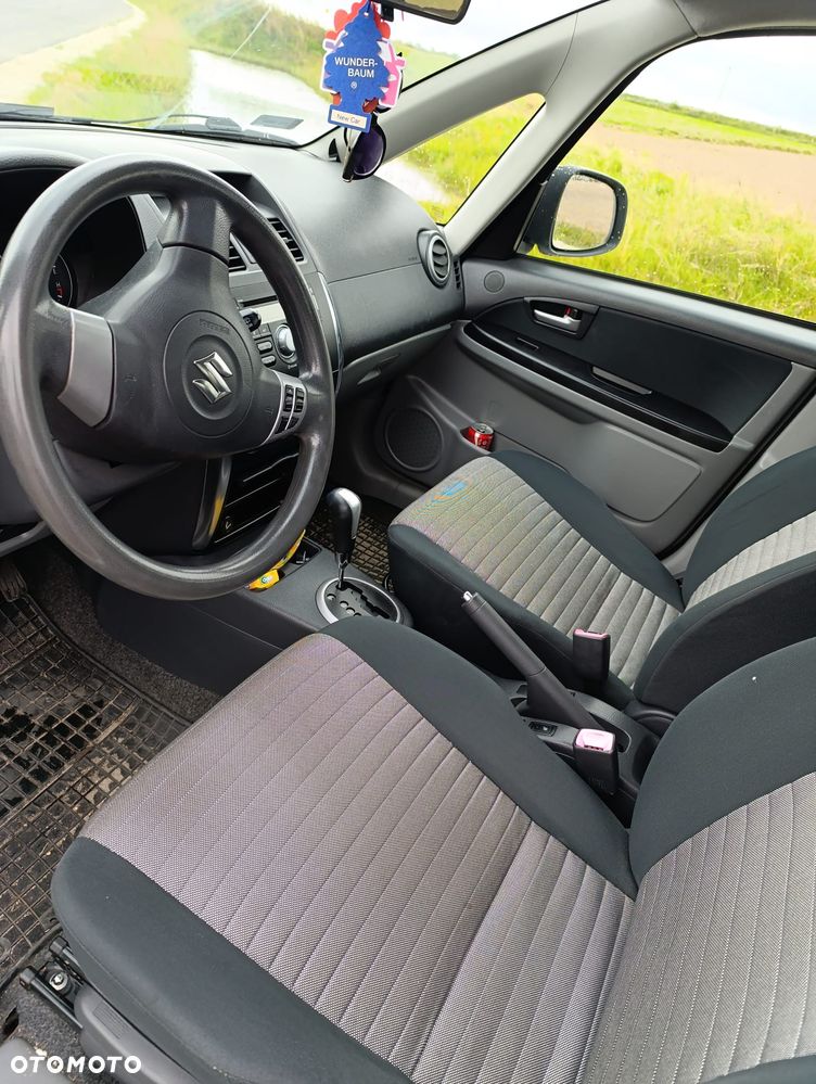 Suzuki SX4 - 4