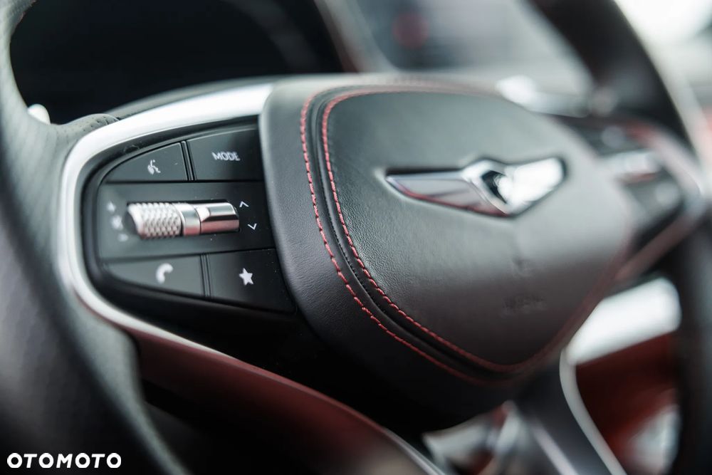 Genesis GV70 2.2 AWD AT8 Luxury Line - 17
