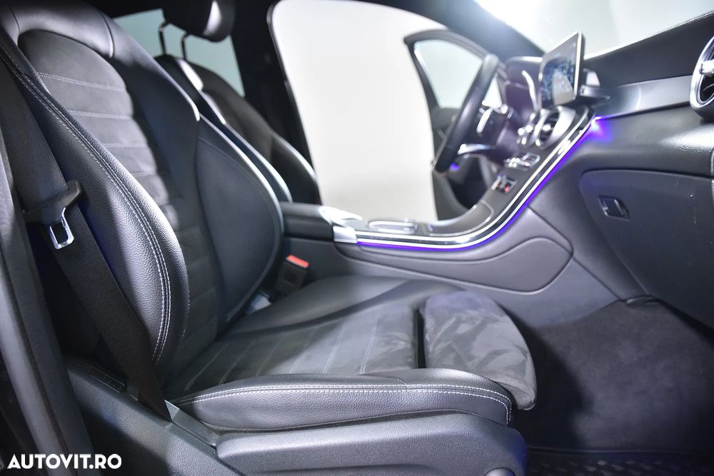 Mercedes-Benz GLC Coupe 300 e 4MATIC - 12