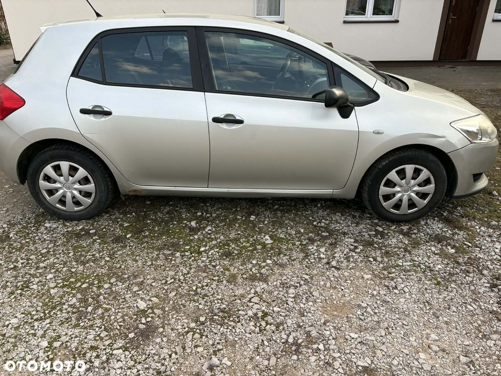 Toyota Auris 1.4 D-4D Luna - 3