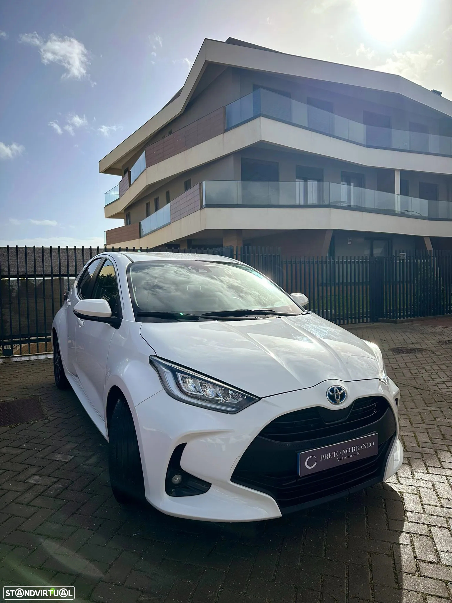 Toyota Yaris 1.5 HDF Comfort Plus - 3