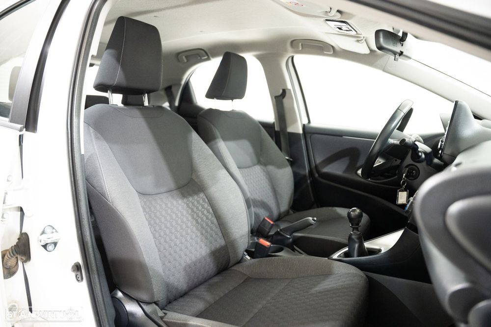 Toyota Yaris 1.5 VVT-i Comfort Plus - 19