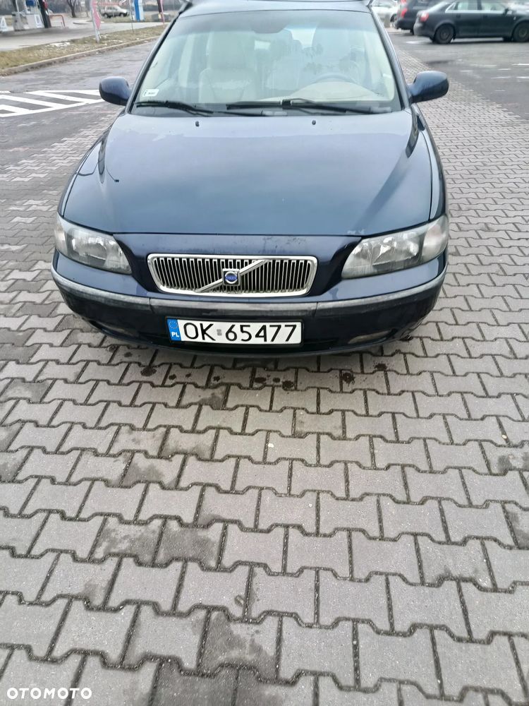 Volvo V70 D5 AWD Automatik Comfort - 2