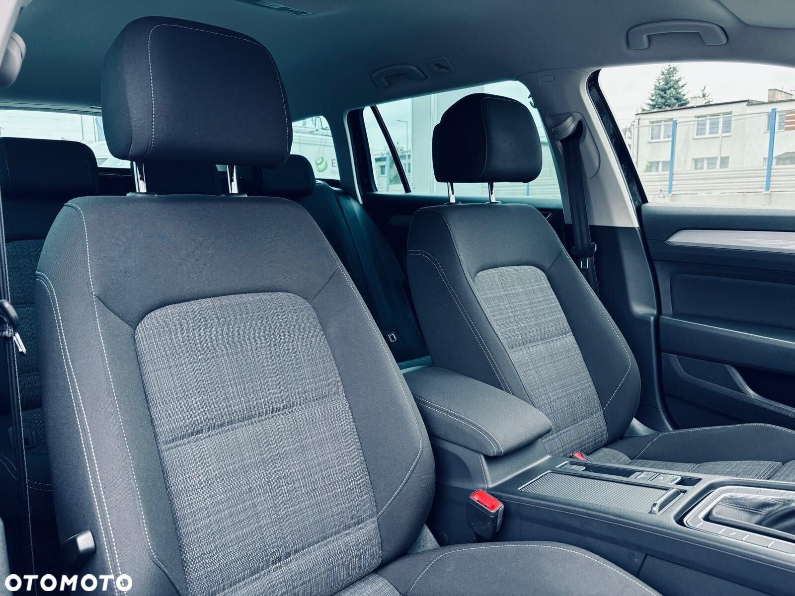 Volkswagen Passat 2.0 TDI EVO Business DSG - 16