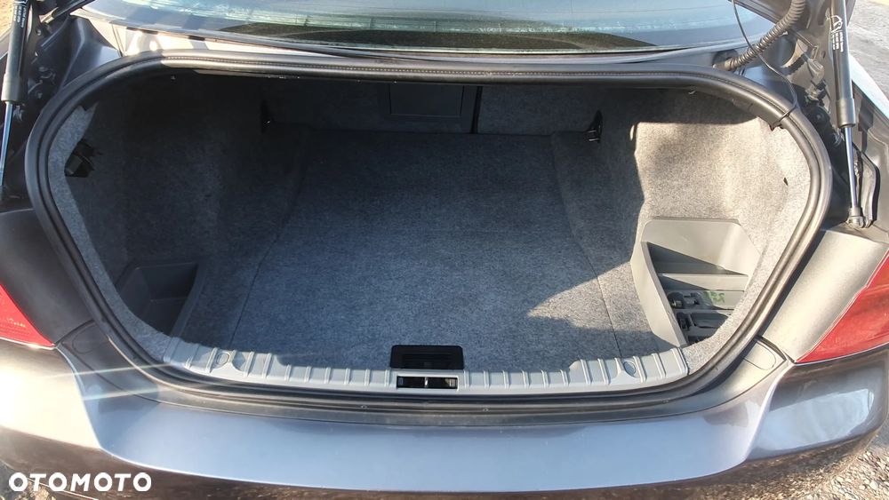 BMW Seria 3 325i - 13