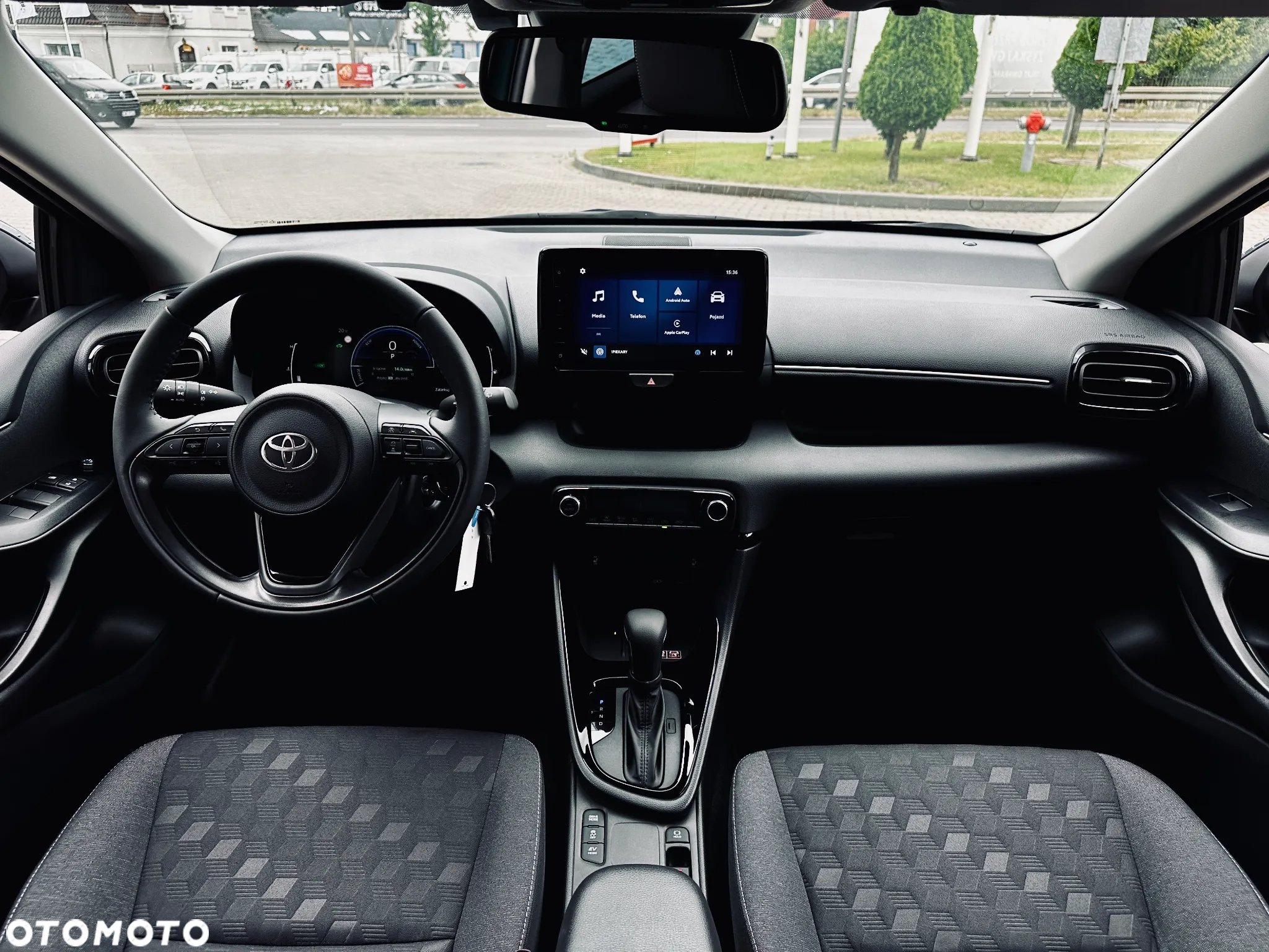 Toyota Yaris Hybrid 1.5 Style - 14