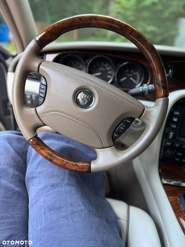 Jaguar XJ Super V8 - 3