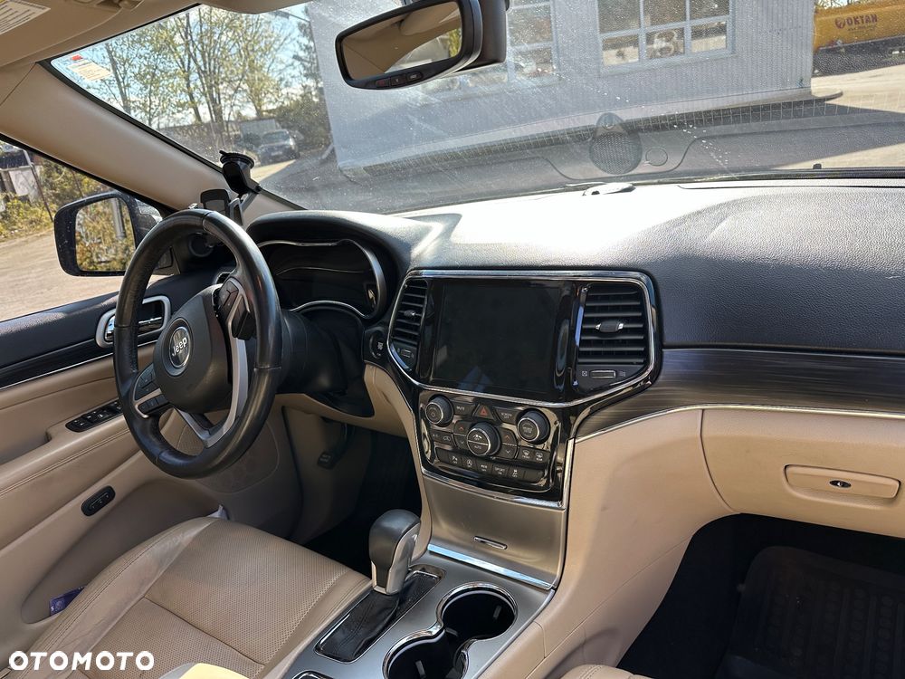 Jeep Grand Cherokee - 8