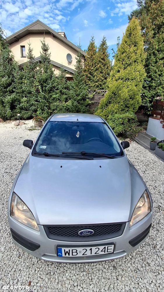 Ford Focus 1.4 Ambiente - 9