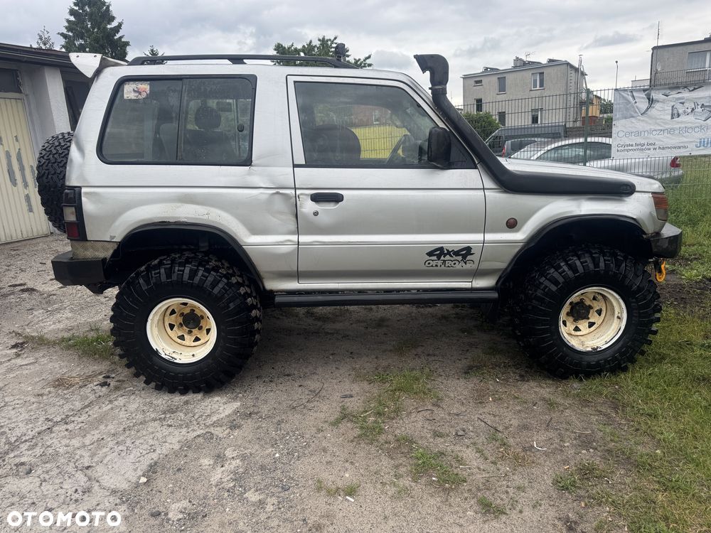 Mitsubishi Pajero - 8