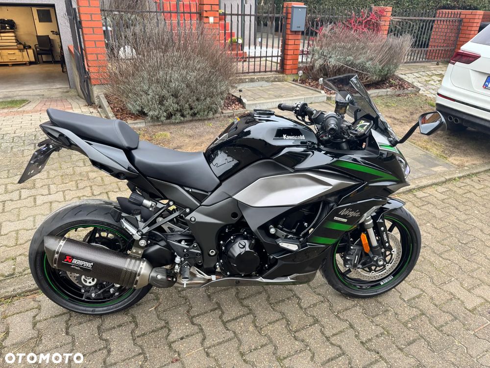 Kawasaki Ninja 1000 SX - 4