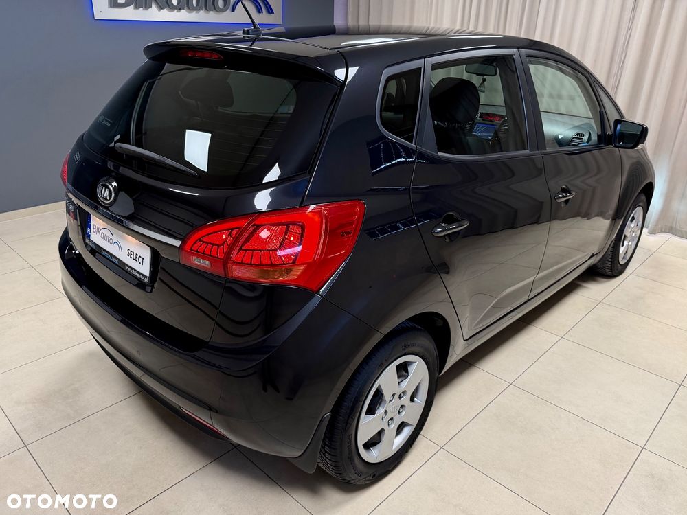 Kia Venga 1.6 L - 4