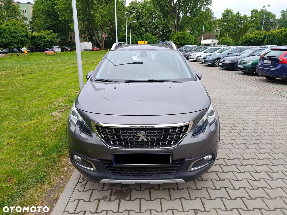 Peugeot 2008 - 8