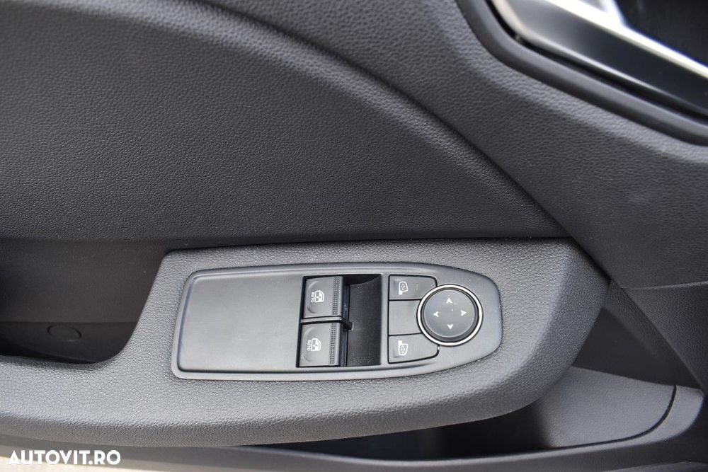 Renault Clio - 36