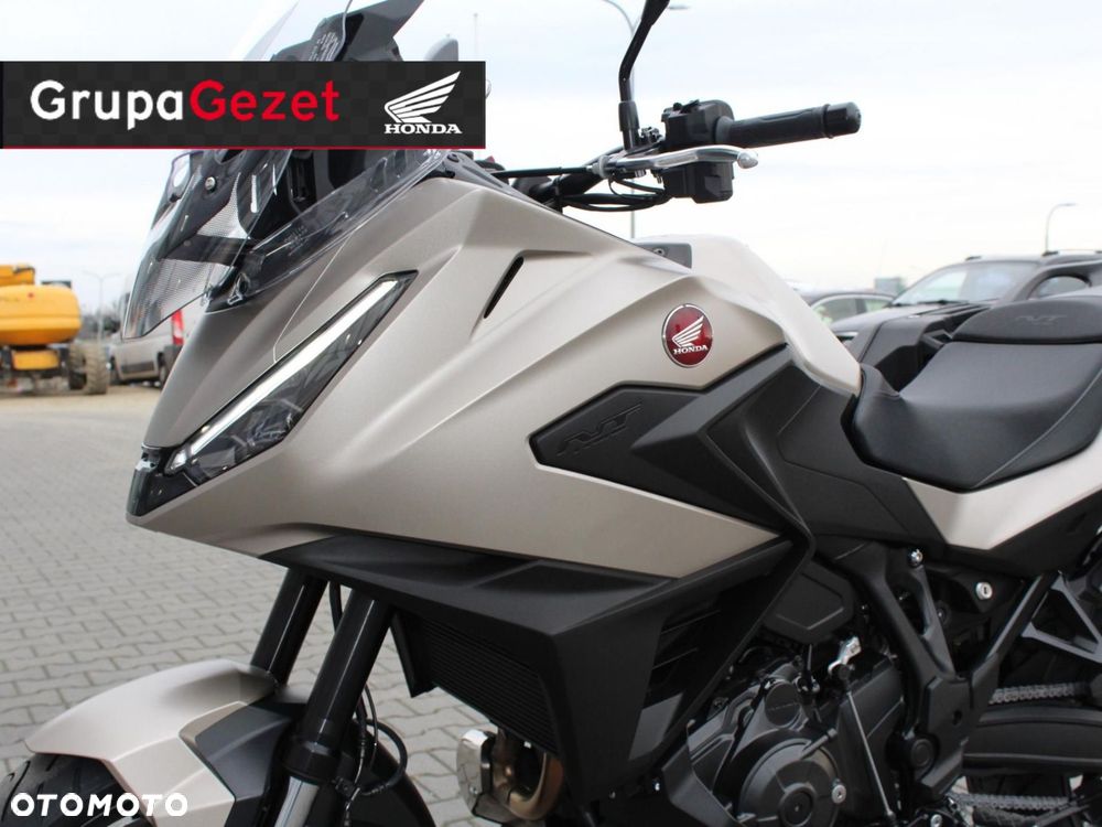 Honda NT - 9
