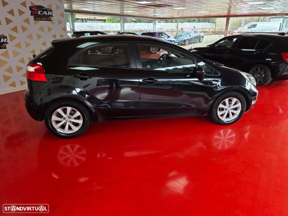Kia Rio 1.1 CRDi - 8