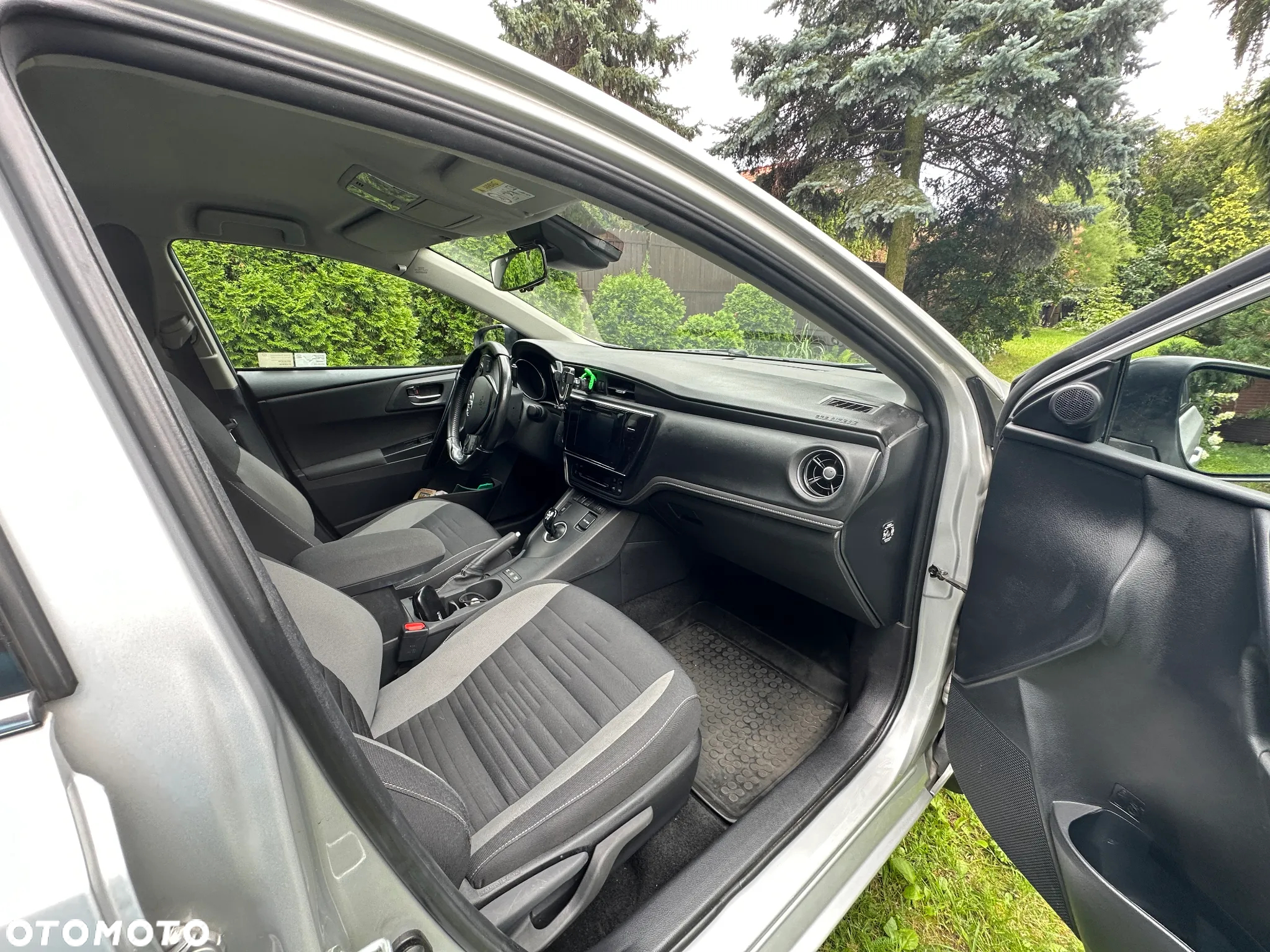 Toyota Auris Hybrid 135 Comfort - 9