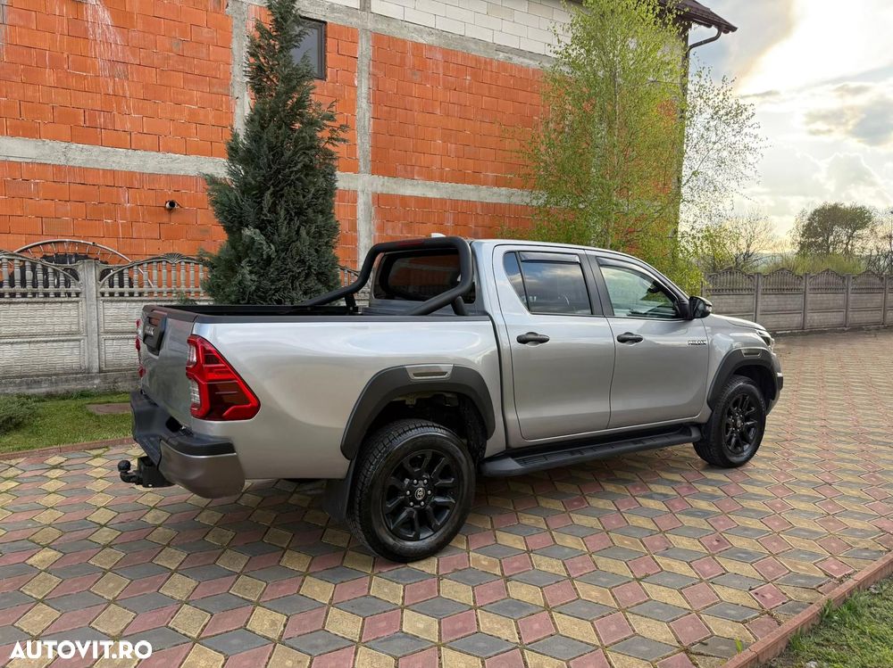 Toyota Hilux 2.8D 204CP 4x4 Double Cab AT Invincible - 16