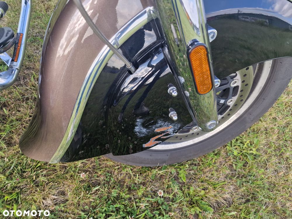 Indian Roadmaster - 14