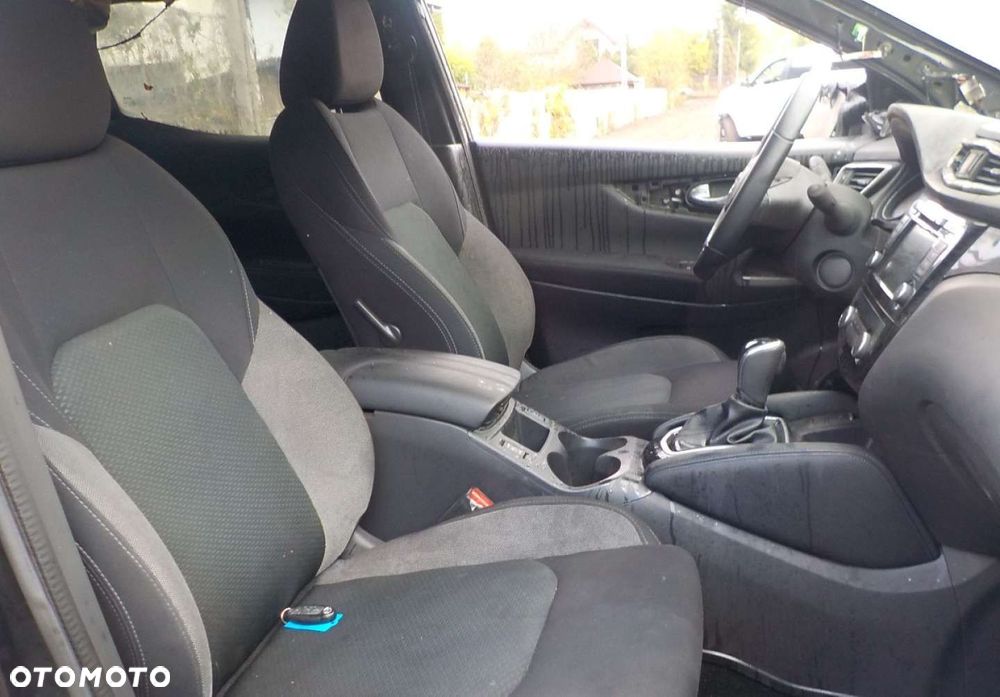 Nissan Qashqai - 16