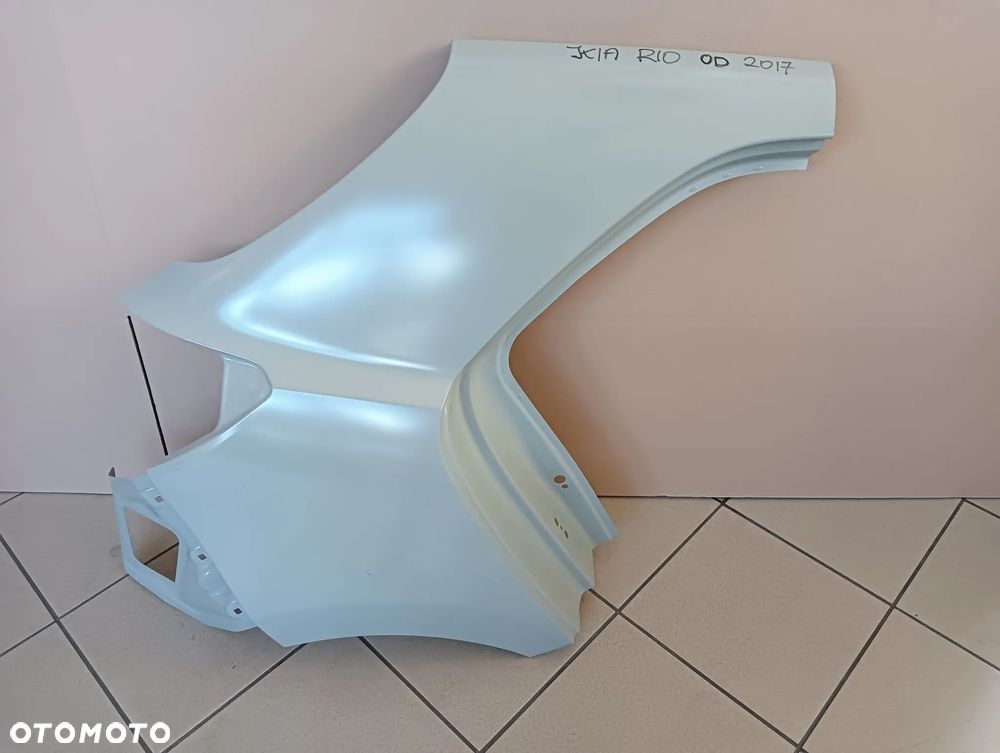 KIA Rio od 2017 prawy BŁOTNIK TYŁ - 1
