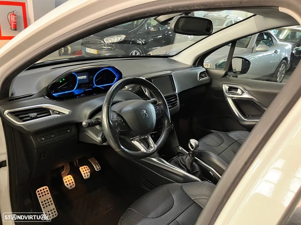 Peugeot 2008 1.6 e-HDi Allure - 10