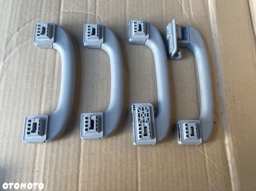 7033661 rączka uchwyt podsufitki bmw e90 e91 - 2