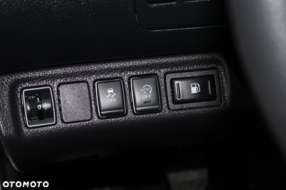 Nissan Navara - 40