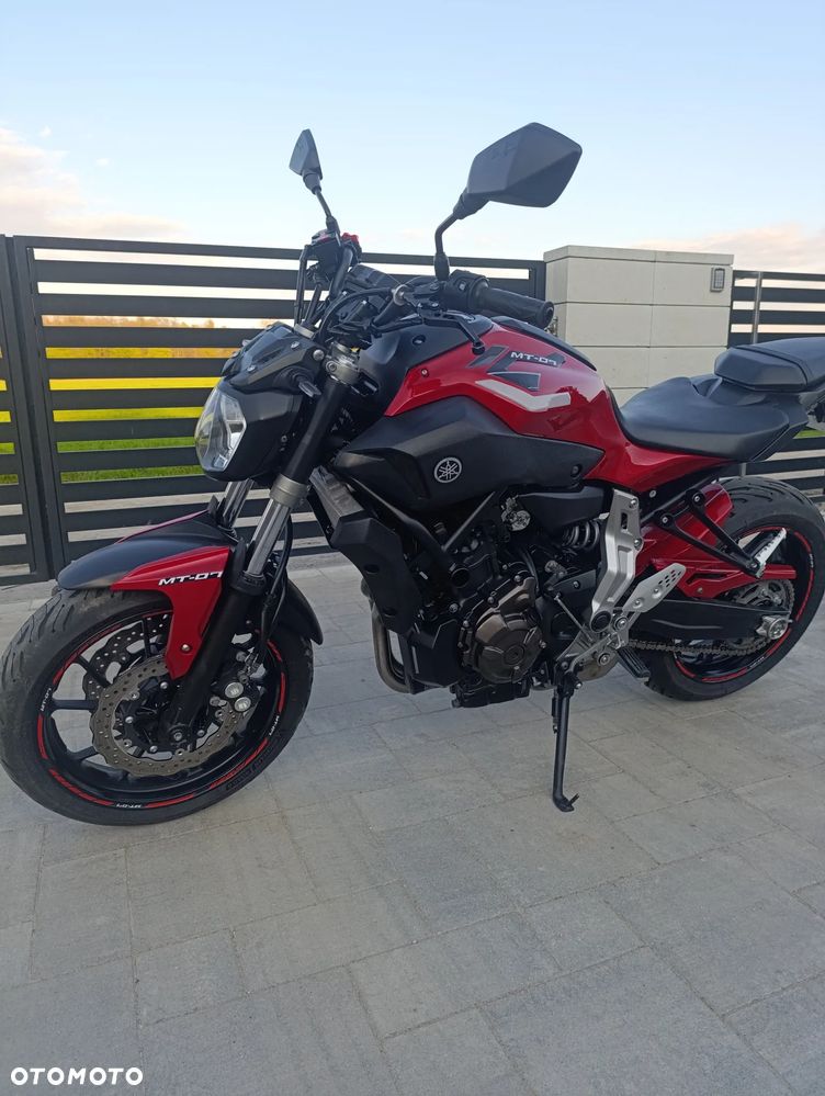 Yamaha MT - 16