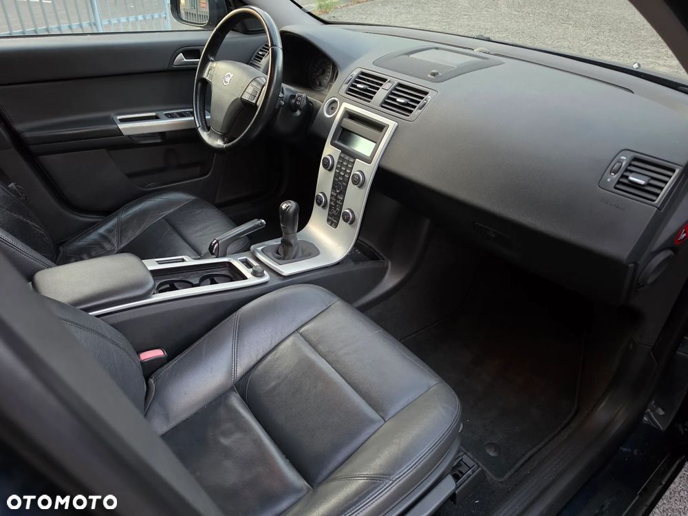 Volvo V50 - 11