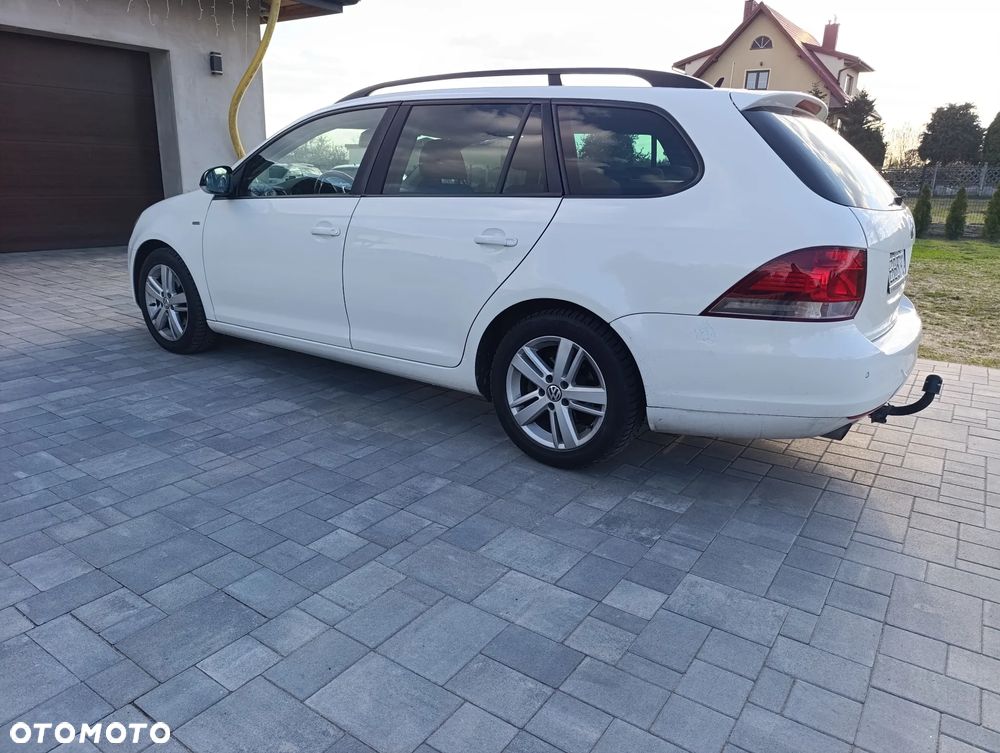 Volkswagen Golf 1.6 TDI DPF BlueMotion Technology MATCH - 6