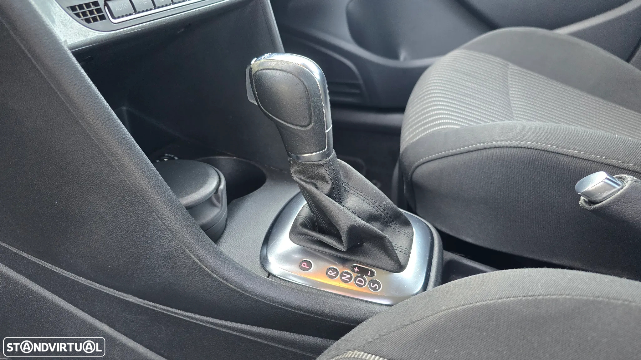 VW Polo 1.4 Highline DSG - 18