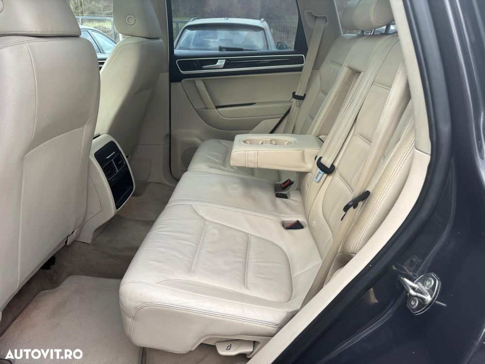 Volkswagen Touareg - 15