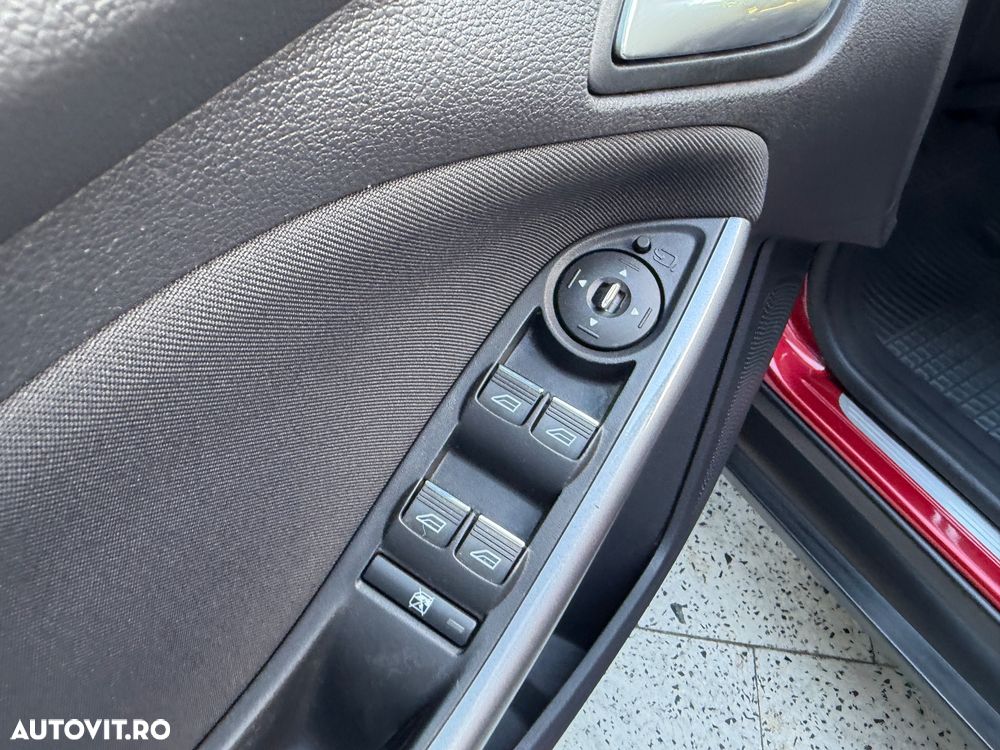 Ford Focus 1.0 EcoBoost Start-Stopp-System SYNC Edition - 8