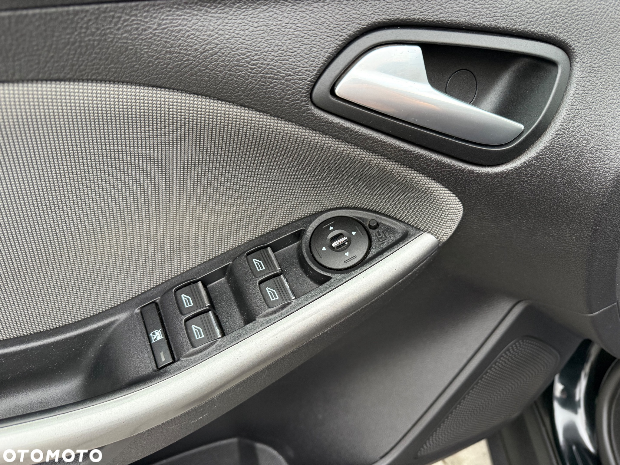 Ford Focus 1.6 Trend - 14