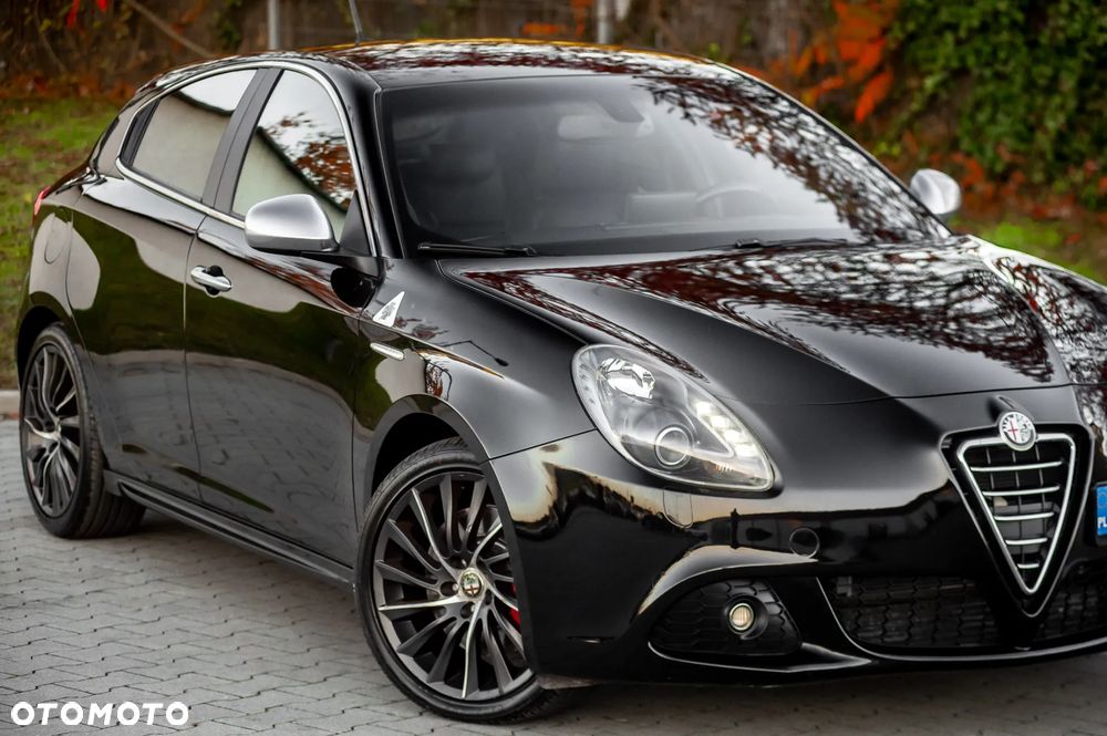 Alfa Romeo Giulietta 1750 TBi Quadrifoglio Verde - 2