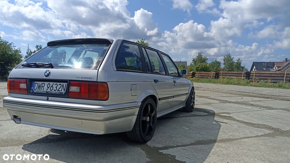 BMW Seria 3 325i - 18