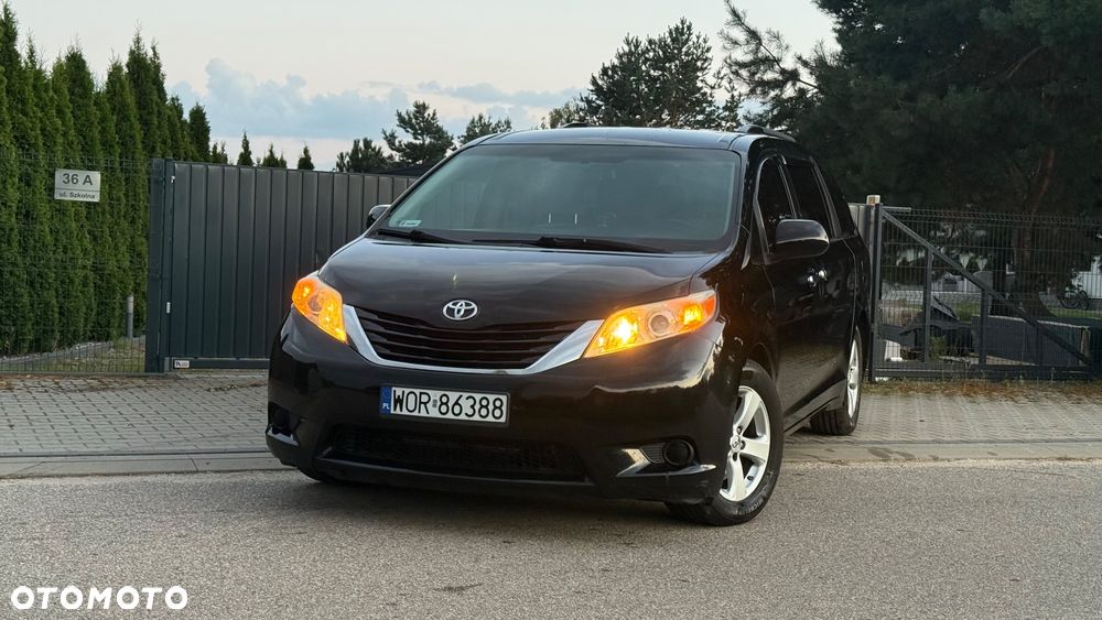 Toyota Sienna 3.5 V6 - 6