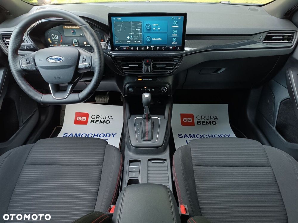 Ford Focus 1.0 EcoBoost mHEV ST-Line X - 12