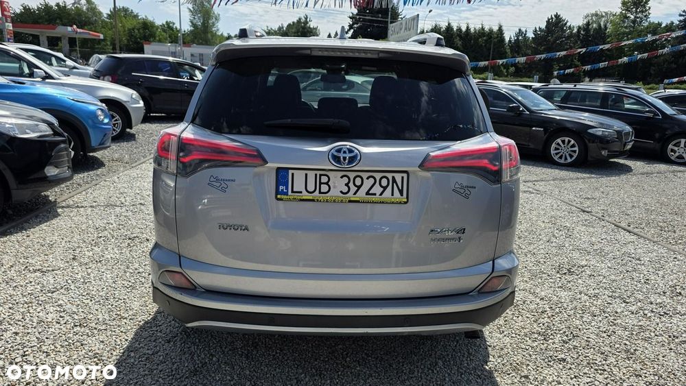 Toyota RAV4 - 10