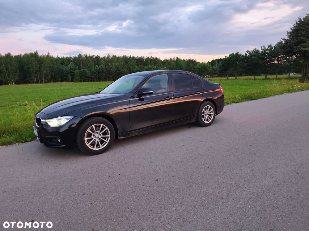 BMW Seria 3 320i GPF - 3